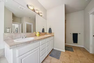 23060 Bland Cir, West Linn, OR 97068 - Photo 23