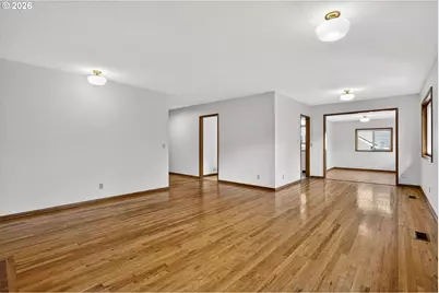 6510 SW 33rd Pl, Portland, OR 97239 - Photo 9