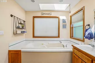20649 SW Siletz Ct, Tualatin, OR 97062 - Photo 31