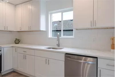 441 N 2nd St, Saint Helens, OR 97051 - Photo 11