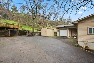 1610 Kelly Ave, The Dalles, OR 97058 - Photo 29