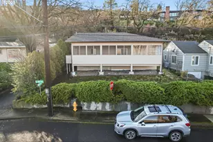 1610 Kelly Ave, The Dalles, OR 97058 - Photo 3