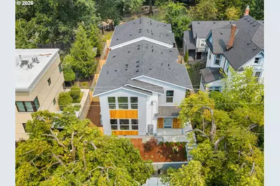 2727 SE Clinton St, Portland, OR 97202 - Photo 1