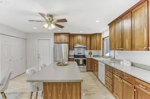 19605 SW Madeline St, Beaverton, OR 97078 - Photo 13