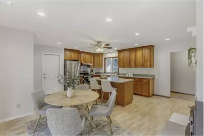 19605 SW Madeline St, Beaverton, OR 97078 - Photo 17