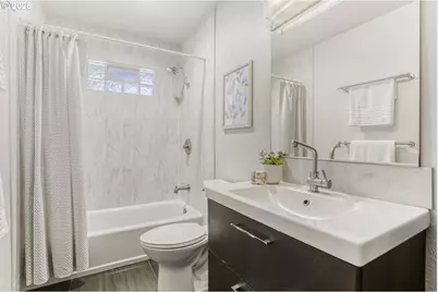 19605 SW Madeline St, Beaverton, OR 97078 - Photo 21