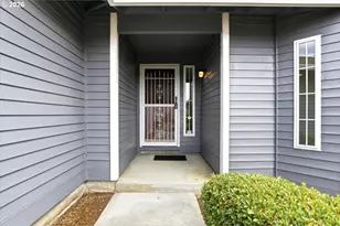 3885 SW 8th St, Gresham, OR 97030 - Photo 3