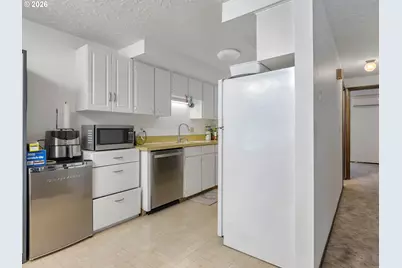 3706 NE 45th St, Vancouver, WA 98661 - Photo 9