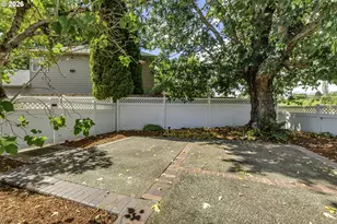 17799 NW Elkcrest Ct, Portland, OR 97229 - Photo 41