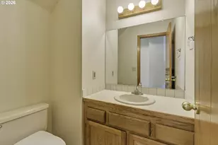 17799 NW Elkcrest Ct, Portland, OR 97229 - Photo 25