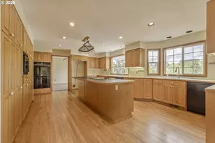 17799 NW Elkcrest Ct, Portland, OR 97229 - Photo 11
