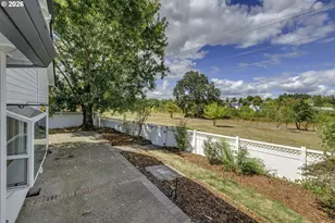 17799 NW Elkcrest Ct, Portland, OR 97229 - Photo 37