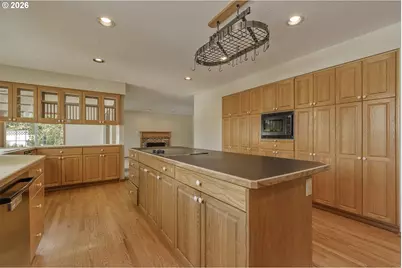 17799 NW Elkcrest Ct, Portland, OR 97229 - Photo 13