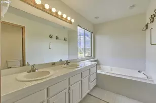17799 NW Elkcrest Ct, Portland, OR 97229 - Photo 29
