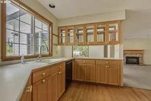 17799 NW Elkcrest Ct, Portland, OR 97229 - Photo 15