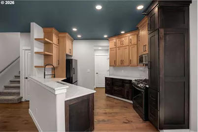 7024 NE Cherry Dr, Hillsboro, OR 97124 - Photo 11