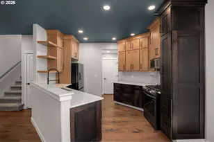 7024 NE Cherry Dr, Hillsboro, OR 97124 - Photo 11