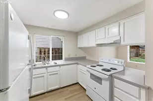 1297 SW 209th Ave, Beaverton, OR 97003 - Photo 5