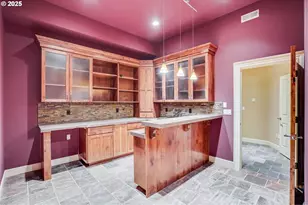 9309 NW Finzer Ct, Portland, OR 97229 - Photo 35