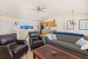 202 NW Oceania Dr, Waldport, OR 97394 - Photo 9