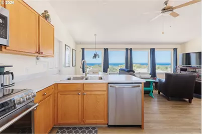 202 NW Oceania Dr, Waldport, OR 97394 - Photo 7