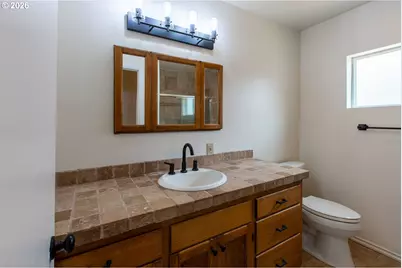 25371 Perkins Rd, Veneta, OR 97487 - Photo 11