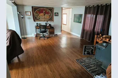 200 Woodpecker Ln, Elkton, OR 97436 - Photo 5