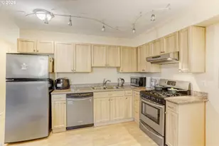 7242 SE Henderson St, Portland, OR 97206 - Photo 7