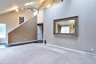 13392 SW Bradley Ln, Portland, OR 97224 - Photo 5