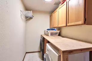 13392 SW Bradley Ln, Portland, OR 97224 - Photo 11