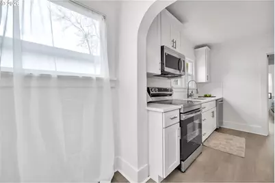 7630 N Drummond Ave, Portland, OR 97217 - Photo 17