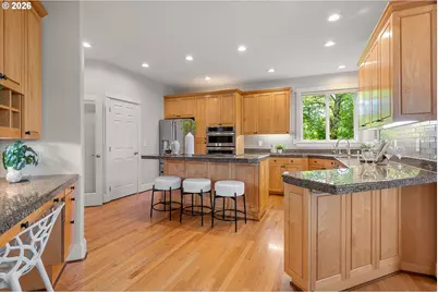 1915 NW Columbine Ln, Portland, OR 97229 - Photo 11