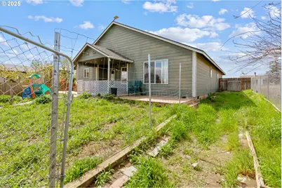 335 SE Third St, Irrigon, OR 97844 - Photo 21