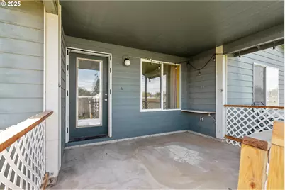 335 SE Third St, Irrigon, OR 97844 - Photo 19