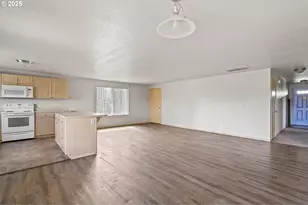 335 SE 3rd St, Irrigon, OR 97844 - Photo 9