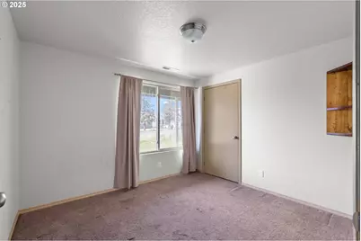 335 SE Third St, Irrigon, OR 97844 - Photo 17