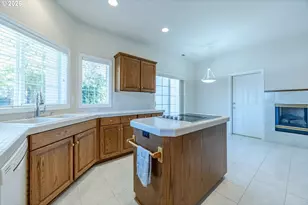 3279 Lakemont Dr, Eugene, OR 97408 - Photo 19