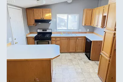 1949 SE Palmquist Rd #51, Gresham, OR 97080 - Photo 7