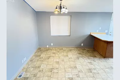 1949 SE Palmquist Rd #51, Gresham, OR 97080 - Photo 5