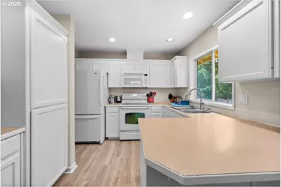 250 Forest Pl, Forest Grove, OR 97116 - Photo 15