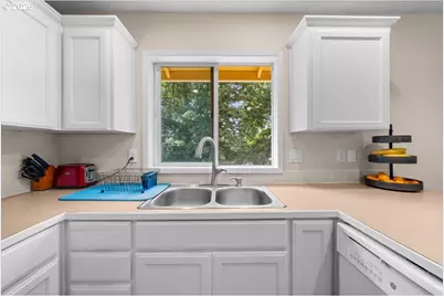 250 Forest Pl, Forest Grove, OR 97116 - Photo 17