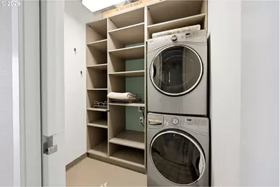 1075 NW Northrup St #2015, Portland, OR 97209 - Photo 43