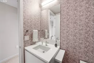 1075 NW Northrup St, Portland, OR 97209 - Photo 23