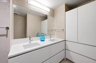 1075 NW Northrup St, Portland, OR 97209 - Photo 41