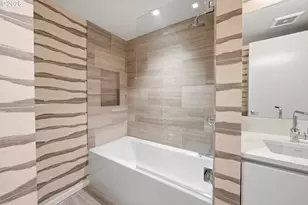 1075 NW Northrup St, Portland, OR 97209 - Photo 29