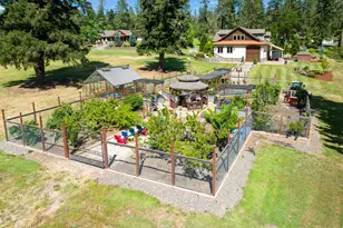 422 Jasmine Wy, Roseburg, OR 97471 - Photo 41