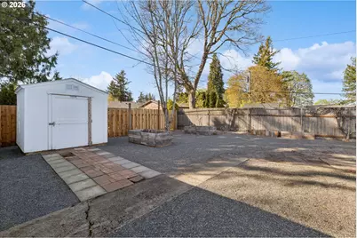 2137 SE 179th Ave, Portland, OR 97233 - Photo 31