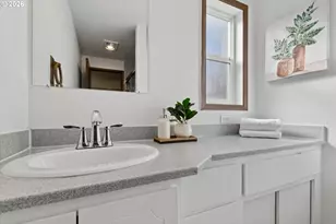 2137 SE 179th Ave, Portland, OR 97233 - Photo 23