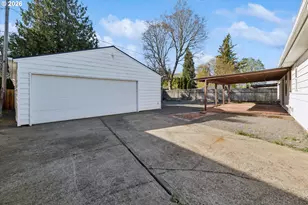 2137 SE 179th Ave, Portland, OR 97233 - Photo 33