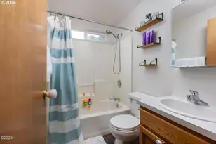 1925 NW 38th St, Lincoln City, OR 97367 - Photo 21